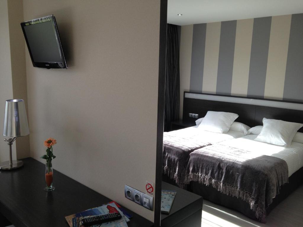 Hotel Adelma Hoznayo Room photo