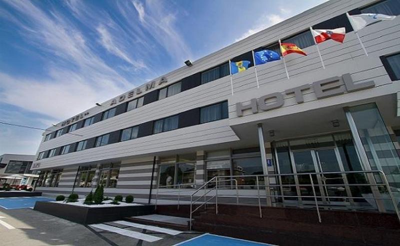 Hotel Adelma Hoznayo Exterior photo